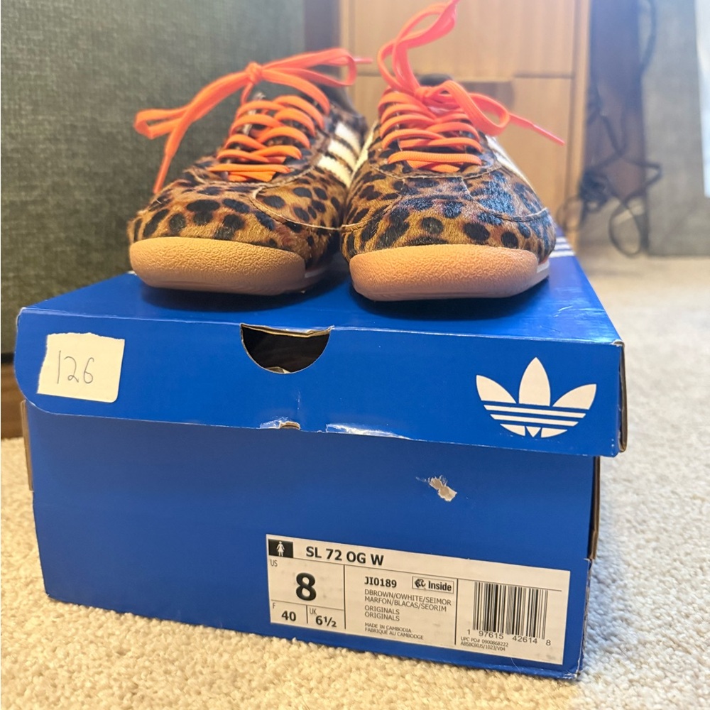 NWB Adidas Originals Sneakers with Orange Accents Size 8W - Picture 2 of 5
